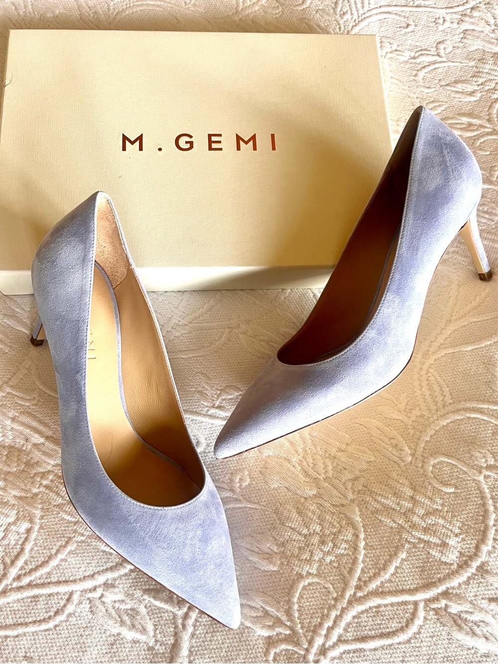 NEW M. Gemi periwinkle  “the esatto 70mm” Suede heels  🇮🇹 made in Italy 🇮🇹 37.5